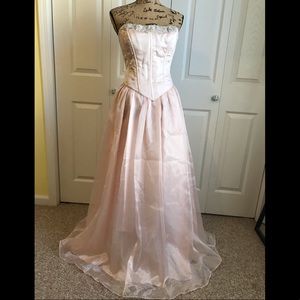Alfred Angelo Gown
